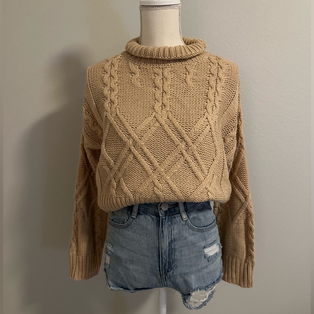 Beige Knit Turtle Neck Sweater Size Small